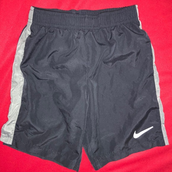 Nike‎ DRI-FIT Athletic Shorts Running Gym Activewear Shorts Black Gray - Picture 1 of 3